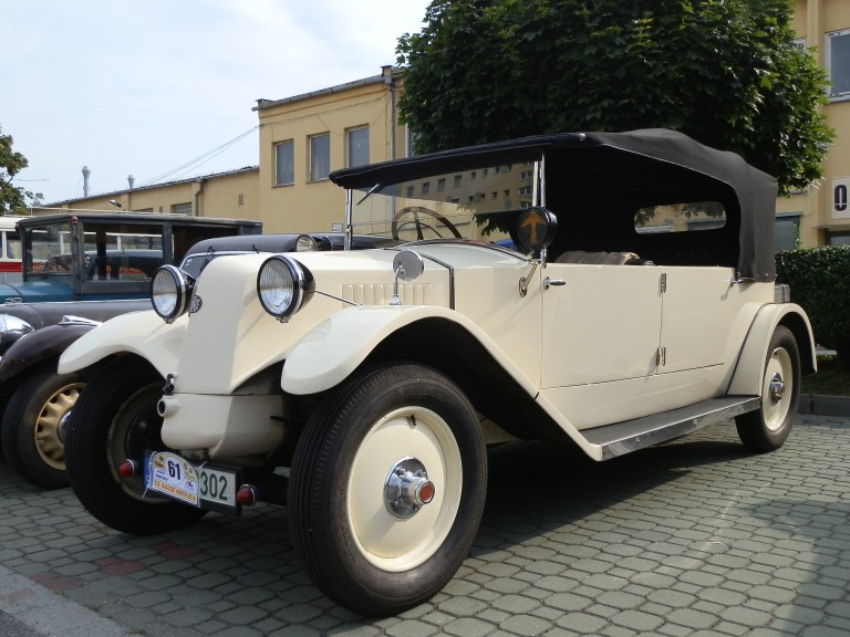 Tatra 30